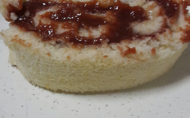 Rocambole de goiabada prático