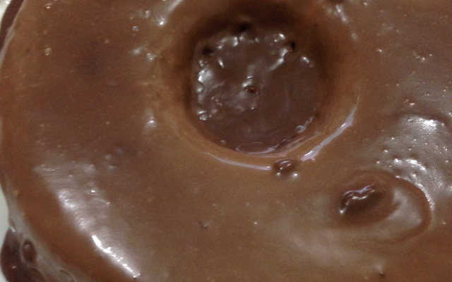 Mousse de maracujá com cobertura cremosa de chocolate