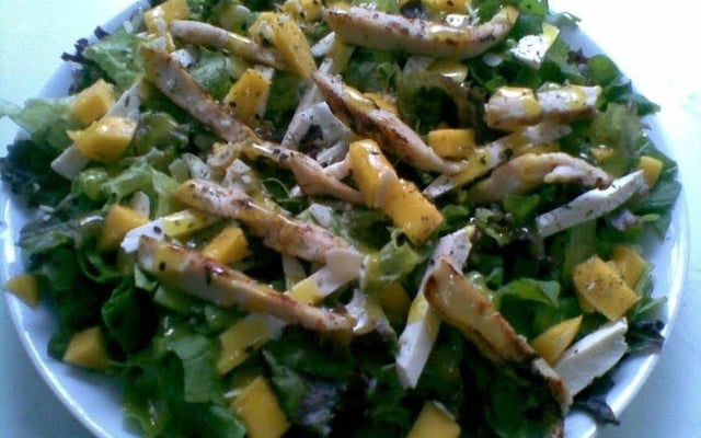 Salada Mango Chicken