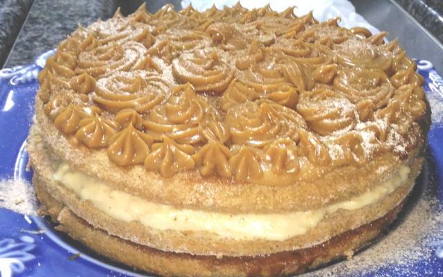 Naked cake de churros sem glúten