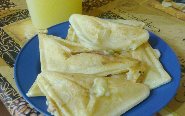 Pão de queijo de sanduicheira