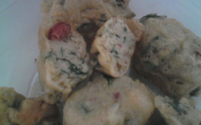 Bolinho salgado de folhas