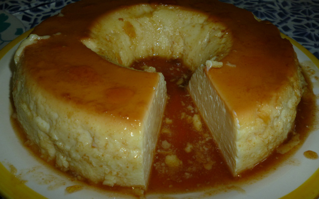 Pudim de leite ninho