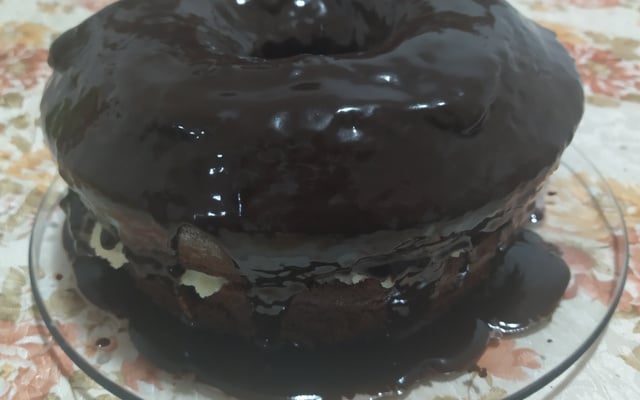 Bolo de chocolate molhado