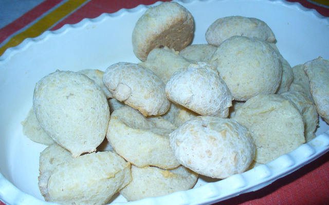 Pão de queijo mega prático sem forminhas