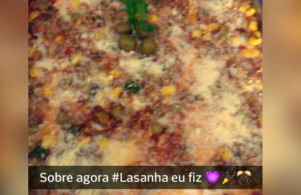 Lasanha ao Molho Vermelho e Branco