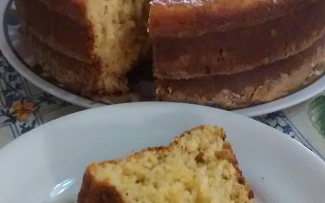 Bolo de bagaço de milho verde