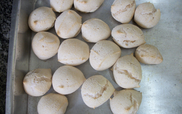Pão de queijo falso (sem queijo)