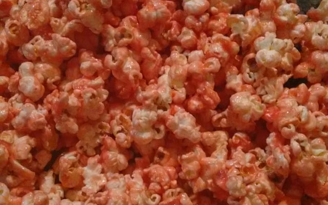 Pipoca doce de morango