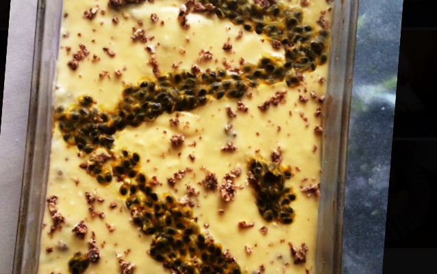 Mousse de Maracujá com Brigadeiro e Bis