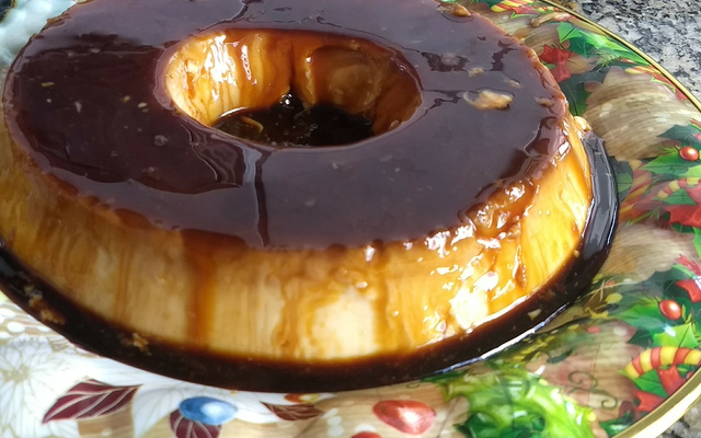 Pudim de leite sem ovo e sem banho-maria