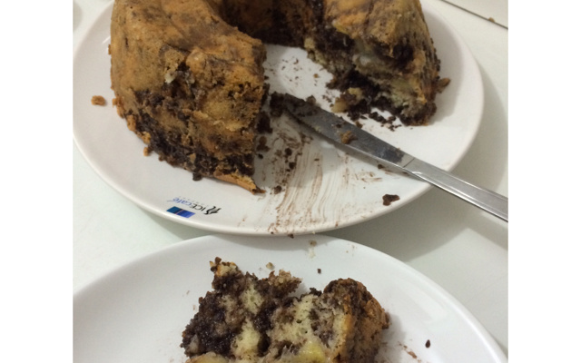 Bolo de banana com chocolate