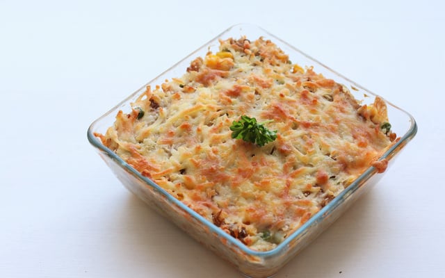 Arroz de forno com carne moída