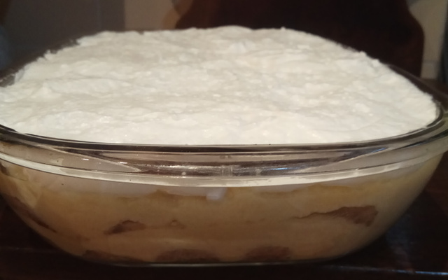 Pavê de biscoito champagne fácil e delicioso