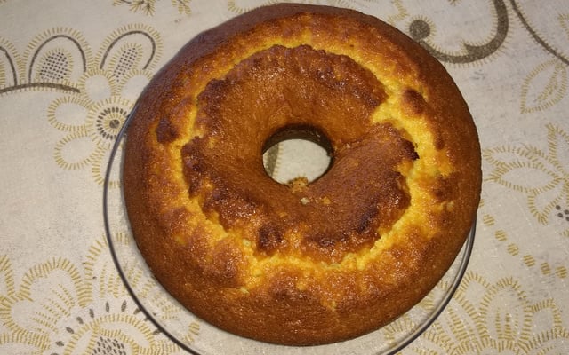 Bolo de laranja inteira