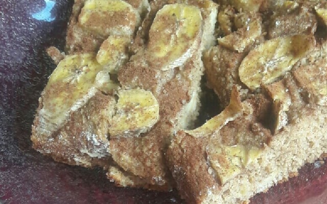 Bolo de banana com farelo de aveia