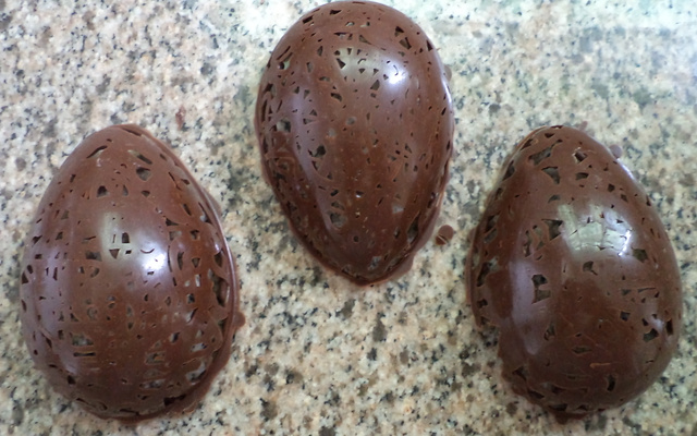 Ovo de chocolate rendado