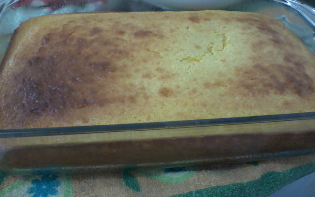 Bolo de fubá com milho e maionese