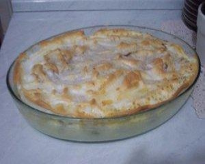 Doce de banana com creme e suspiro