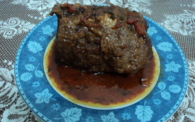 Lagarto ao molho de laranja