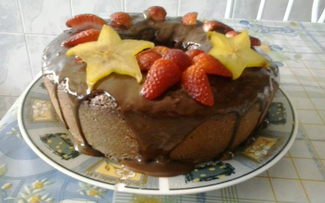 Bolo econômico de chocolate