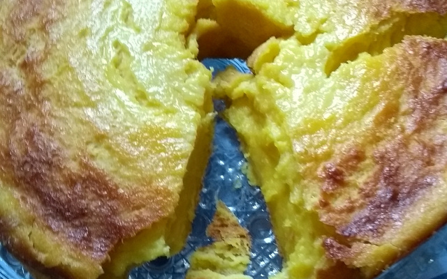 Bolo cremoso de milho