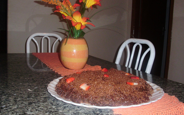 Bolo de chocolate com morango