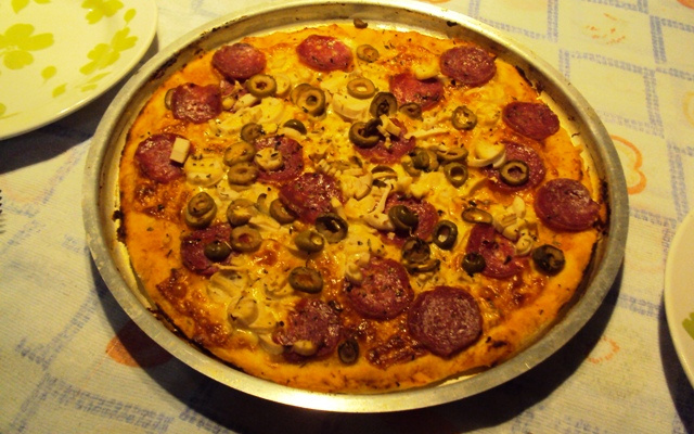 Pizza de forno ou churrasqueira