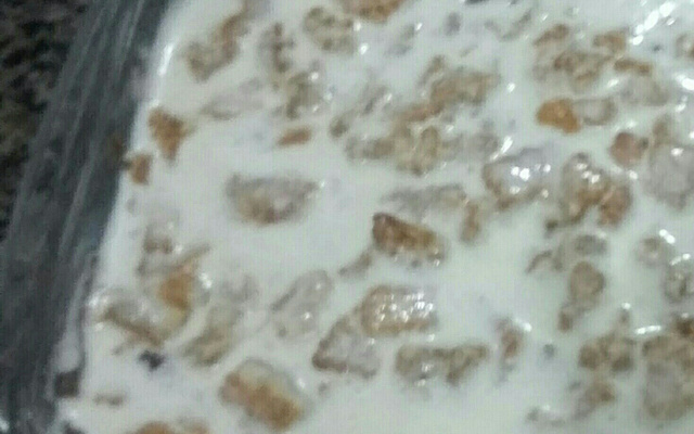 Pavê de chocolate com biscoito maizena