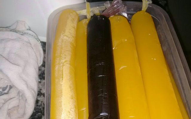 Geladinho (gelinho) de suco de fruta