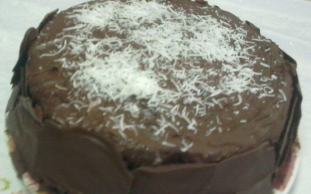 Bolo de chocolate e coco