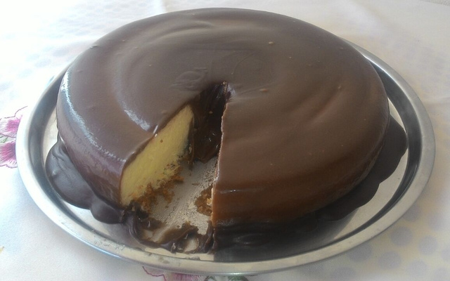 Pudim de coco com cobertura de ganache