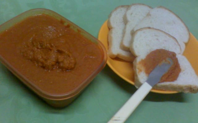 Sardela com sardinhas