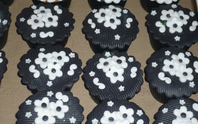 Cupcake Explosion Black and White