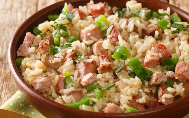 Arroz carreteiro delícia (com sobras de churrasco)