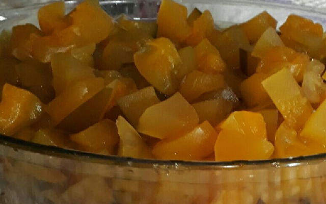 Doce de mamão verde em cubinhos