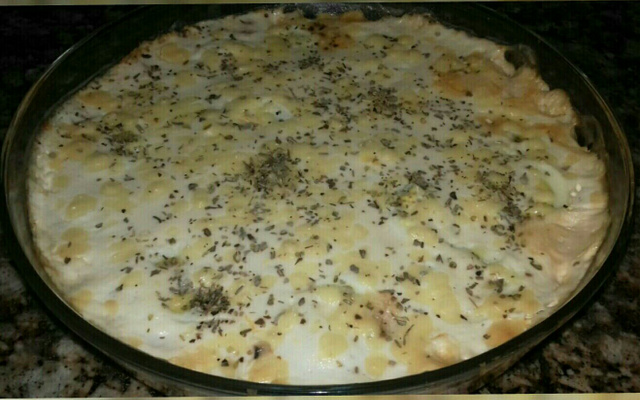 Creme de milho com peito de frango desfiado do Lúcio Cezar