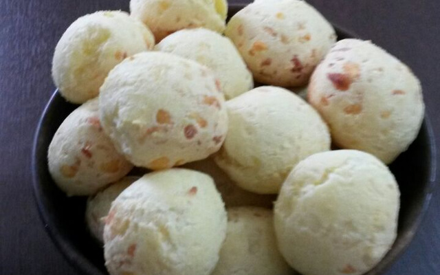 Pão de queijo fácil