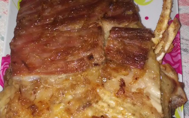 Costela assada com maionese