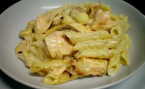 Penne com salmão