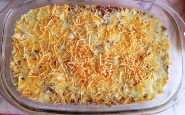 Fricassê de carne moída com requeijão