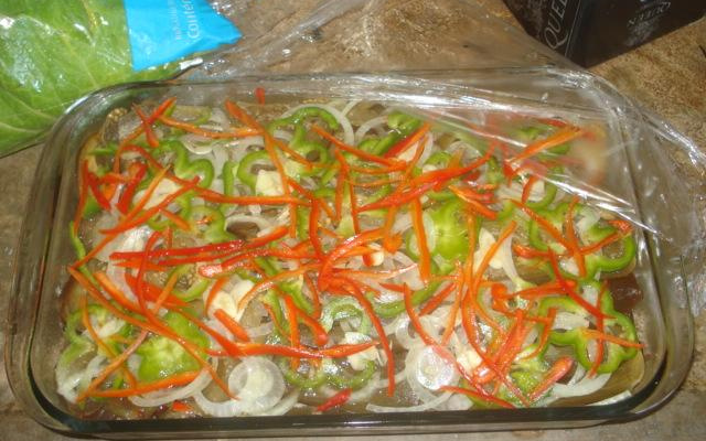 Berinjela curtidas em camadas