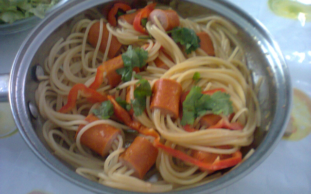 Macarrão com salsicha