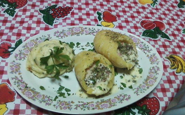Batatas Recheadas com Frios