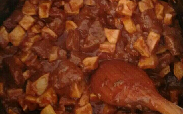 Picadinho de carne panamenho