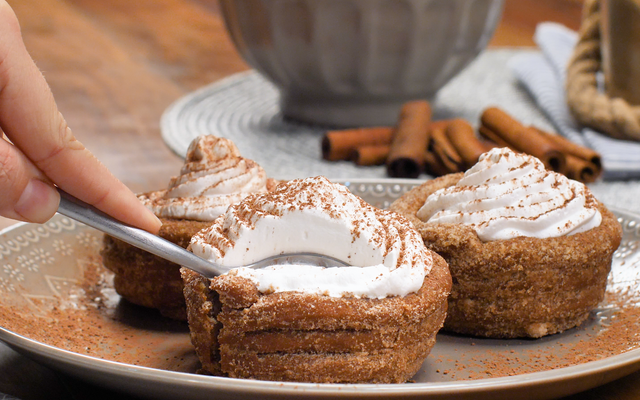 Taça de churros com mousse de chocolate