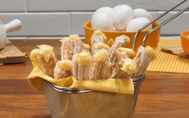 Churros recheado de leite ninho 