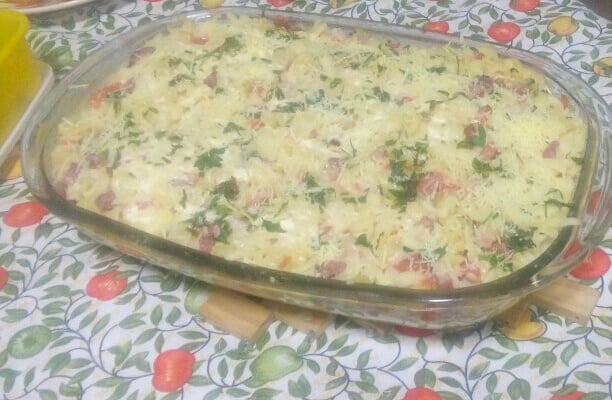 Macarrão ao forno com bacon e mussarela