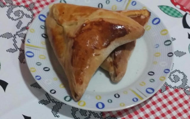 Esfiha de carne adaptada (receita turca)