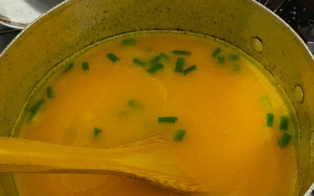 Sopa de mandioquinha com cenoura